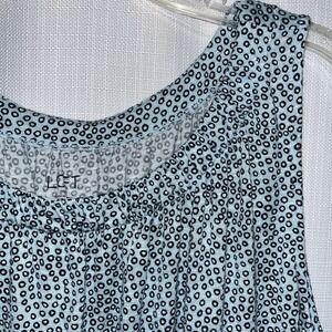 Womens Large LOFT Sleeveless Tank Light Blue Bubble Dot Pattern Soft Flowy‎